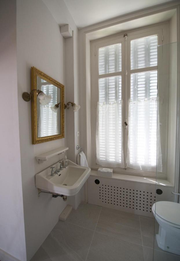 Chambres D'Hotes Montbron Luchapt Esterno foto