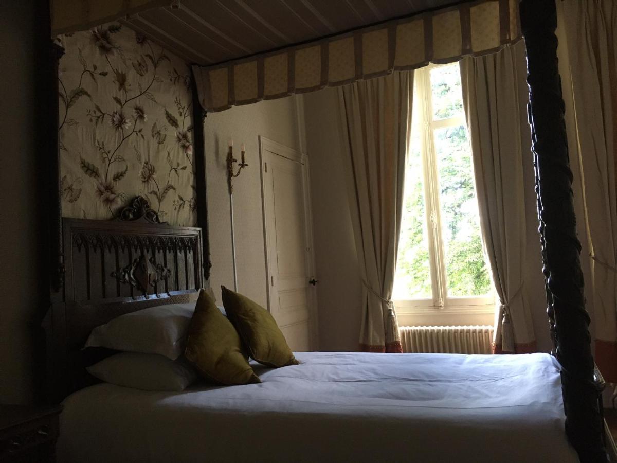 Chambres D'Hotes Montbron Luchapt Esterno foto